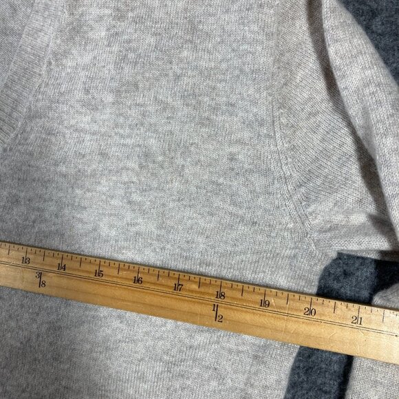 Everlane Cashmere V-Neck Sweater Womens XS Extra Small Beige Long Sleeve - Picture 4 of 10